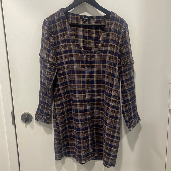 Madewell Dresses & Skirts - Madewell Plaid V neck Ruffle Shirt Dress